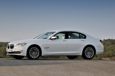 BMW 750d xDrive (2013) Front Side