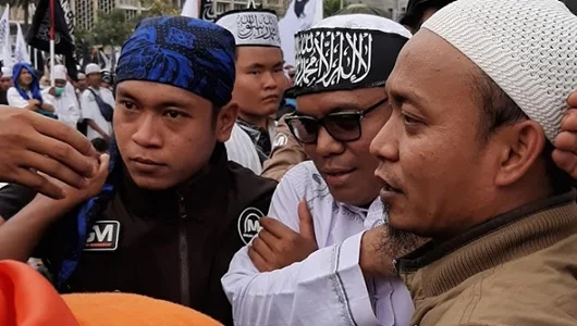 Orator di Aksi Mujahid 212, Sugi Nur Minta Jokowi Mundur dan Ajak Mubahalah