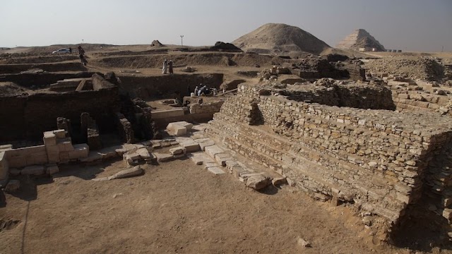 Archaeologists discover hundreds of mummies and pyramid of an unknown queen in Saqqara