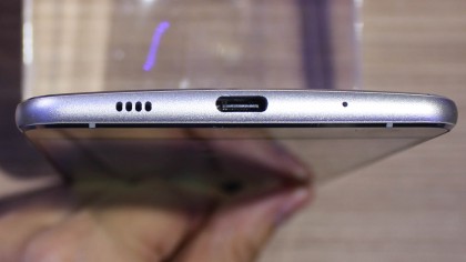 Asus Zenfone 3 Deluxe Review