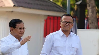 Plus-Minus Prabowo Jabat Menhan