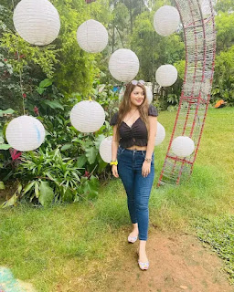 Shikha Thaps Full HD Photos