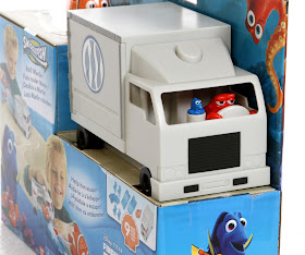 finding dory swigglefish hank truck playset