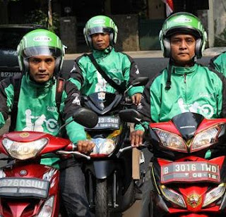  Alat transportasi anti macet di kota metropolitan sekelas Jakarta hanya satu yaitu ojek m Cara Memesan Ojek Online Go Ride dari Gojek