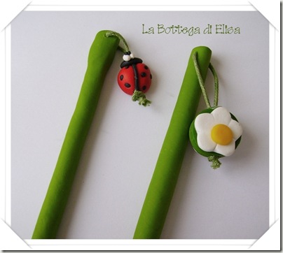 bacchette fiore e coccinellla