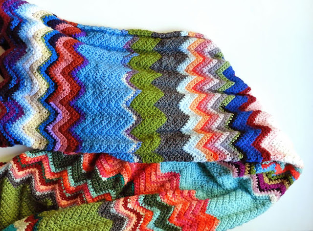 Free Crochet Pattern Chevron Blanket by Elise Engh