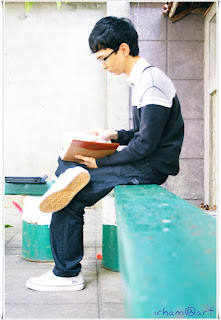 muhammad irhamna with book