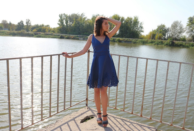 Zaful Hollow Out Strappy Flare Dress