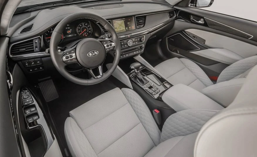 Kia Cadenza 2017