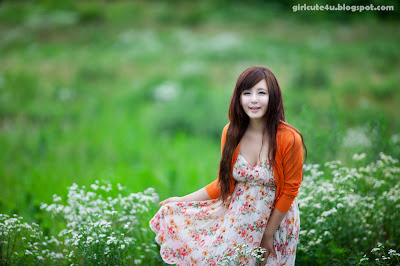 Ryu-Ji-Hye-Flower-Dress-13-very cute asian girl-girlcute4u.blogspot.com
