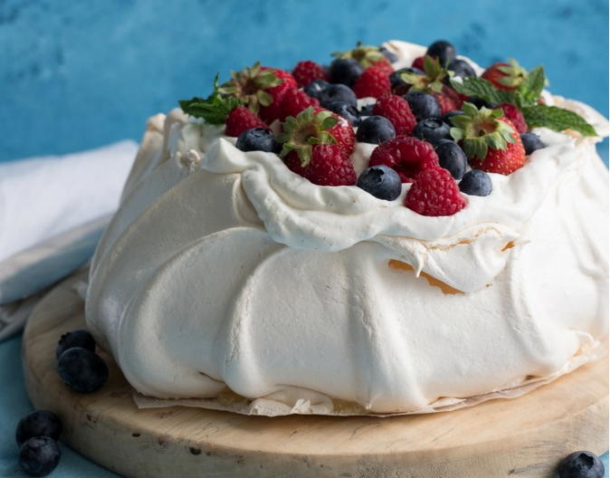 The Best Pavlova Recipe Ever #desserts #cakerecipe #chocolate