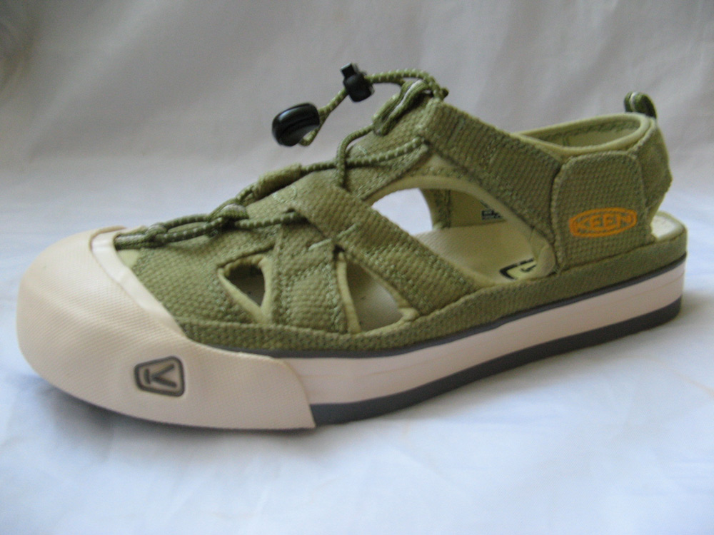 CoachShoes: KEEN Sport Sneaker Sandals Size 9