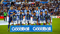 REAL SOCIEDAD DE FÚTBOL DE SAN SEBASTIÁN. Temporada 2019-20. Remiro, Mikel Merino, Diego Llorente, Monreal, Isak. Portu, Zaldua, Zubeldia, Mikel Oyarzabal, Ander Guevara y Odegaard. REAL SOCIEDAD DE FÚTBOL DE SAN SEBASTIÁN 2 F. C. BARCELONA 2. 14/12/2019. Campeonato de Liga de 1ª División, jornada 17. San Sebastián, Guipúzcoa, Reale Arena (36.639 espectadores). GOLES: 1-0: 12’, Oyarzabal, de penalti. 1-1: 38’, Griezmann. 1-2: 48’, Luis Suárez. 2-2: 63’, Isak.