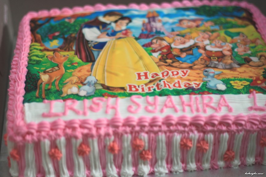 Apam warna warni: Happy Birthday Irish Syahira