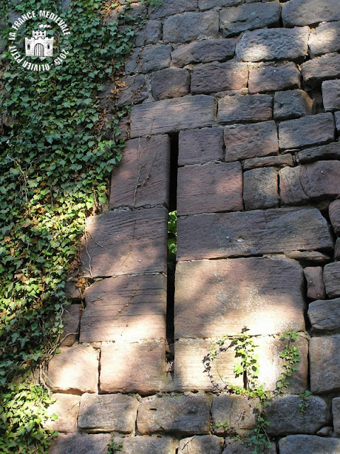 HEILIGENSTEIN (67) - Château du Landsberg