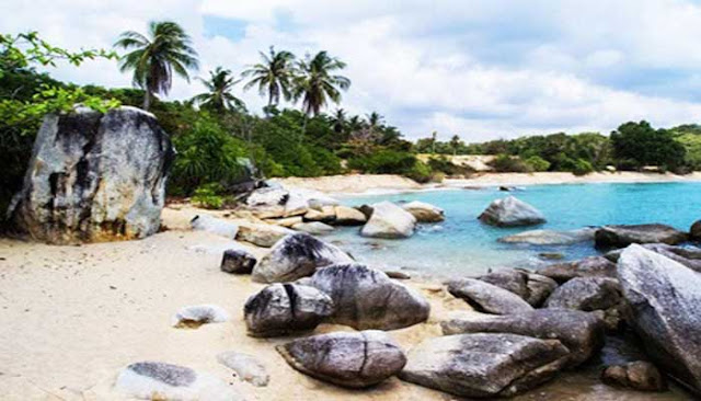 Pantai Terindah Di Pulau Bangka  