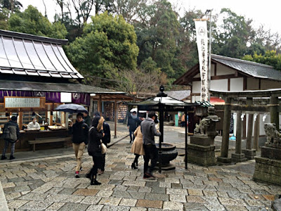 銭洗弁財天宇賀福神社