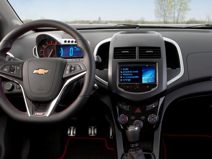 CD Players Make Quiet Exit From Chevy Vehicles