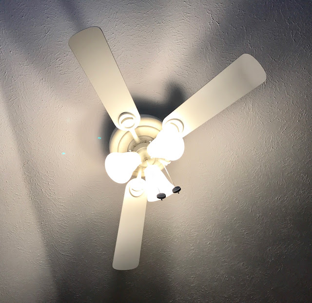 ... ceiling fan/light below.....does anything look strange about it