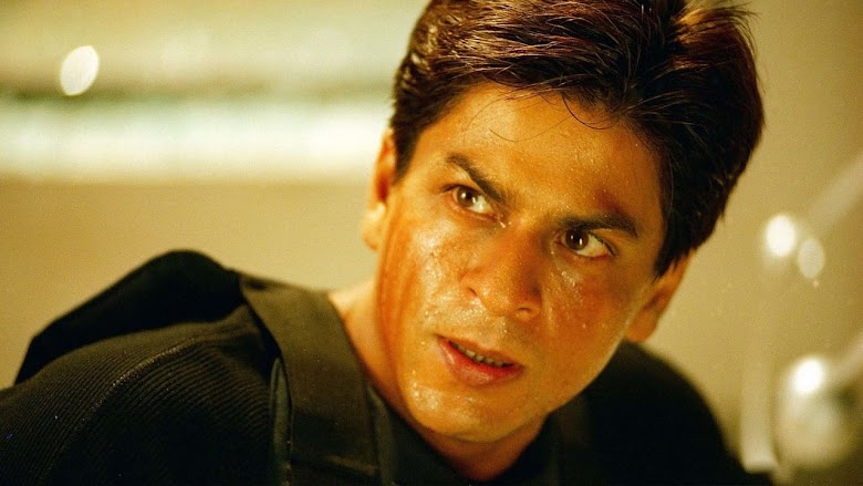 मैं हूँ ना 2004 hd latino mega