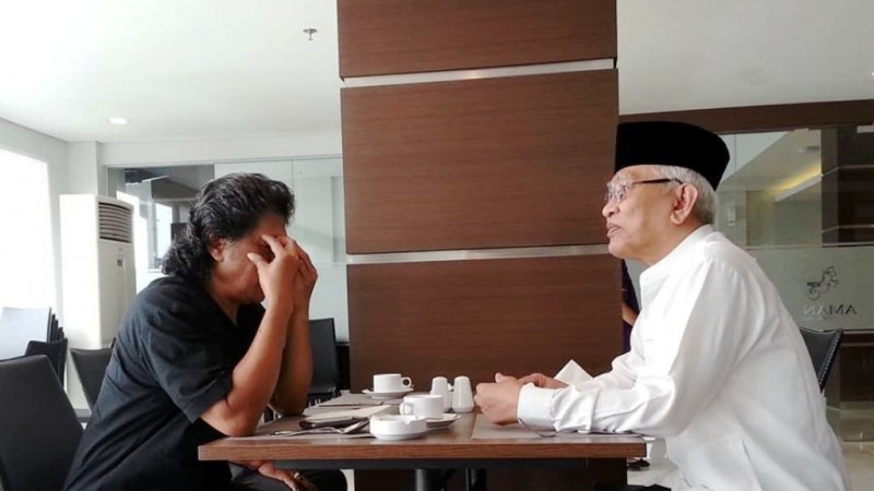 HEBOH Cak Nun Sebut Indonesia Dipimpin Fir'aun Bernama Jokowi, Gus Mus Ungkap Sosok Cak Nun Yang Sebenarnya