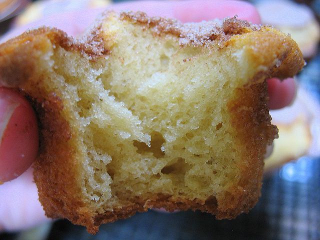 Sour Cream Muffin Cakes