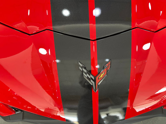 كورفيت ZR1 2022 أقوى وأسرع سيارة تصنعها جنرال موتورز العلامة الامريكية