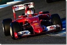Sebastian Vettel con la Ferrari SF15 T a Jerez