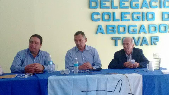 CONVERSATORIO: Pedro Izarra expuso su plan de gobernanza en Tovar.  Mérida.