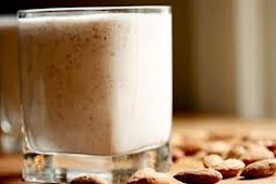 15 Khasiat Susu Almond Untuk Diet dan Kesehatan