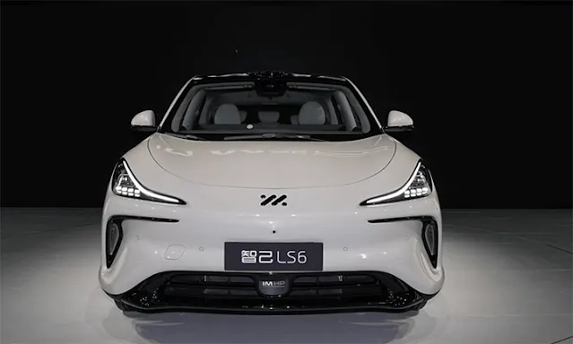 Unveiling the All-Electric MG Cyberster and IM LS6 in Indonesia