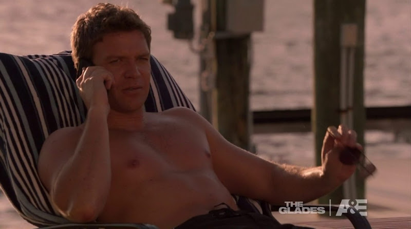 Matt Passmore Shirtless in the Glades s2e02