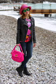 Fuchsia hat, Sodini necklace, Marc by Marc Jacobs lil ukita bag, Ruco Line boots, Fashion and Cookies, fashion blogger