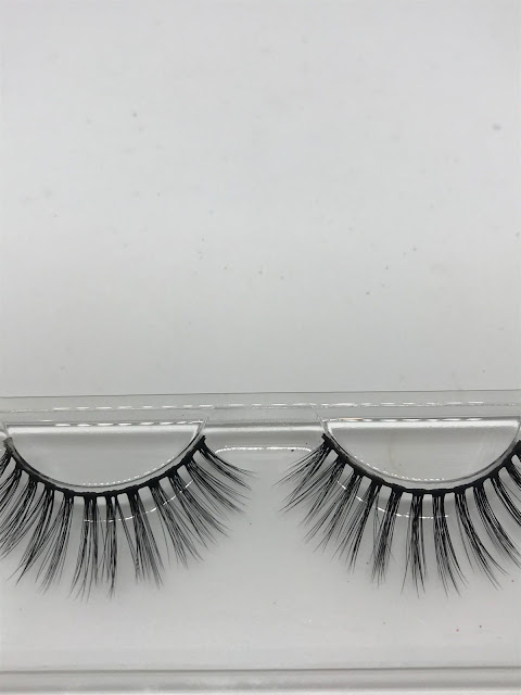 3D Slik Lashes.