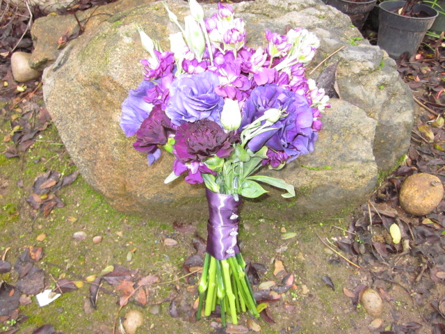 black and gold wedding centerpieces. To compliment Brie#39;s lack and