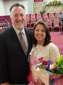 An image of Pastor Stoney Kiser and wife, Debbie Kiser.