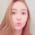 Love and kisses from Jessica Jung!