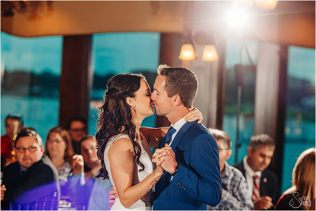 bride and groom first dance