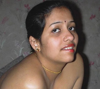 Mallu Aunty Hot Videos and Pictures