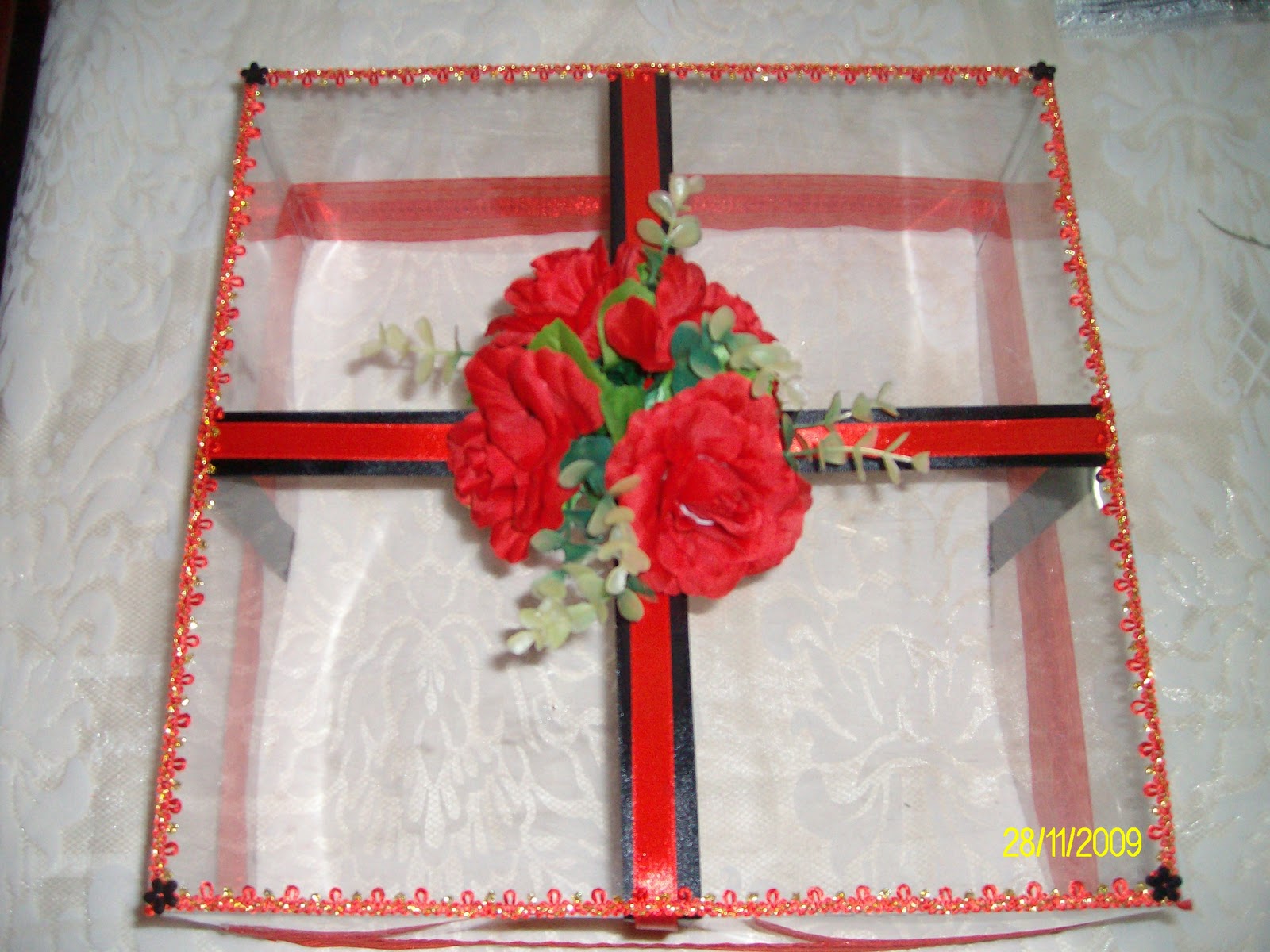 ~aDinDa cReAtiVe aRts~: Hantaran Merah-Hitam