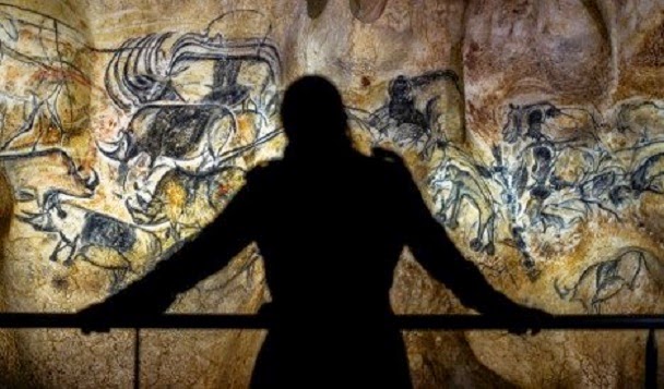 Replica of prehistoric Chauvet cave opens 