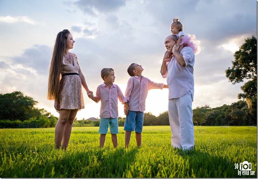 first-birthday-cake-smash-photo-session-pink-tutu-robbins-park-davie-fl-9277