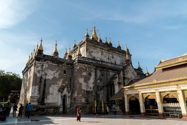 Manuha temple - Bagan - Myanmar - Birmanie