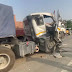 गाजीपुर में ट्रक और ट्रेलर की टक्कर में ट्रेलर चालक घायल, दूसरा चालक फरार