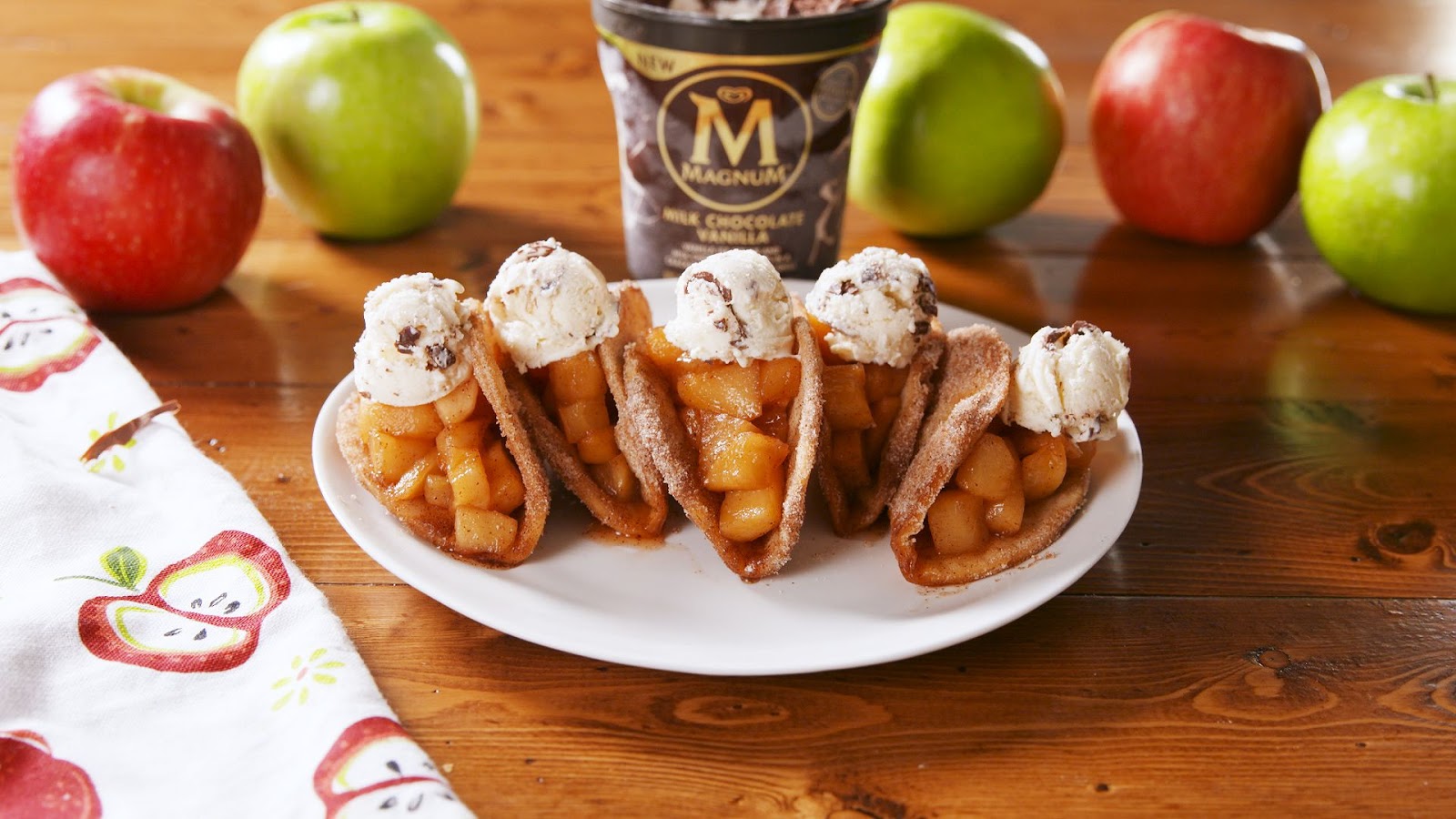 Apple Pie Tacos are SO much better than regular apple pie. #applepie #desserttacos #applepierecipes #apple #cinnamon #fruitdesserts #vanillaicecream #delish