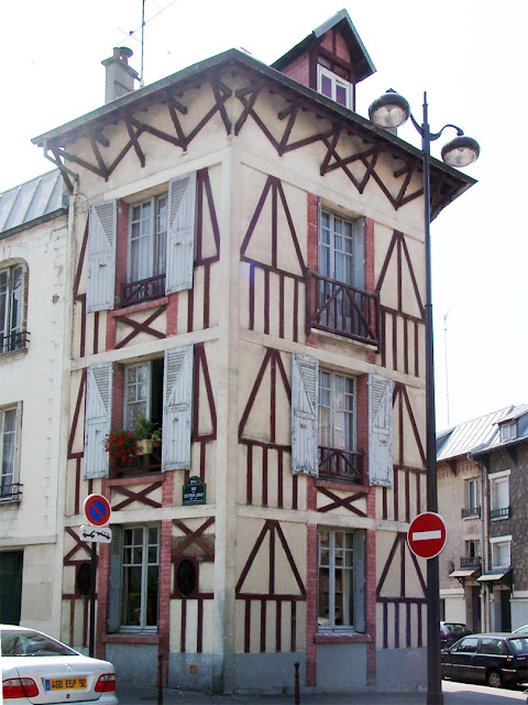 Corner building, Rue du Docteur-Leray, Paris