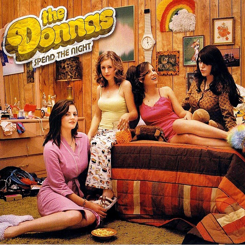 The Donnas: Spend The Night - 2002 The Donnas: Spend The Night - 2002
