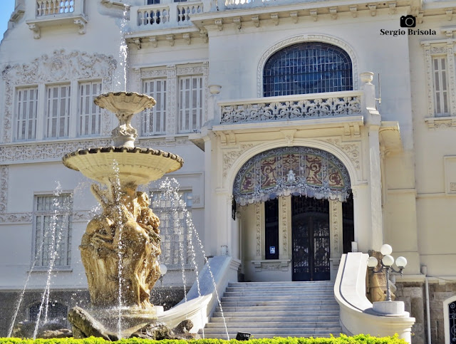 Palácio dos Cedros (fotocomposição Fonte e entrada principal)