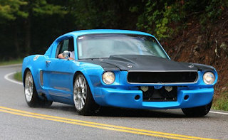 Calm blue color in mustang muscle car