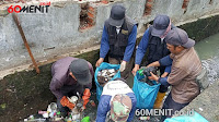 Rutin Satgas Sektor 22 Sub 06 Membersihkan Anak Sungai Citopeng